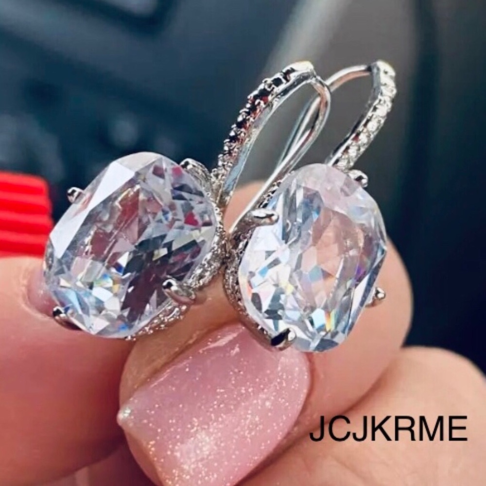 ✨✨Crystal Drop Earring✨✨